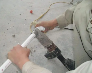 柳州漏水维修电话